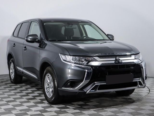 Mitsubishi Outlander 2021