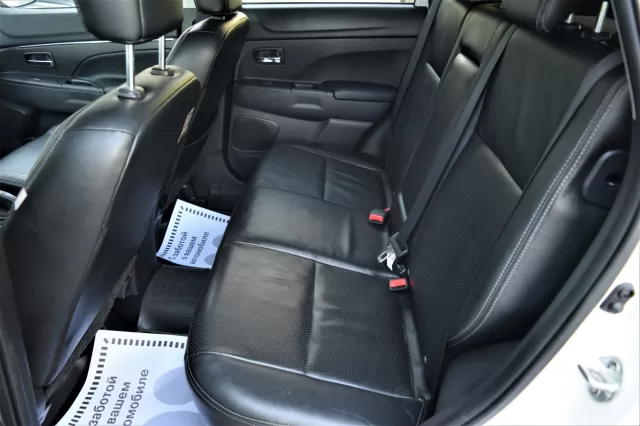 Mitsubishi ASX 2011